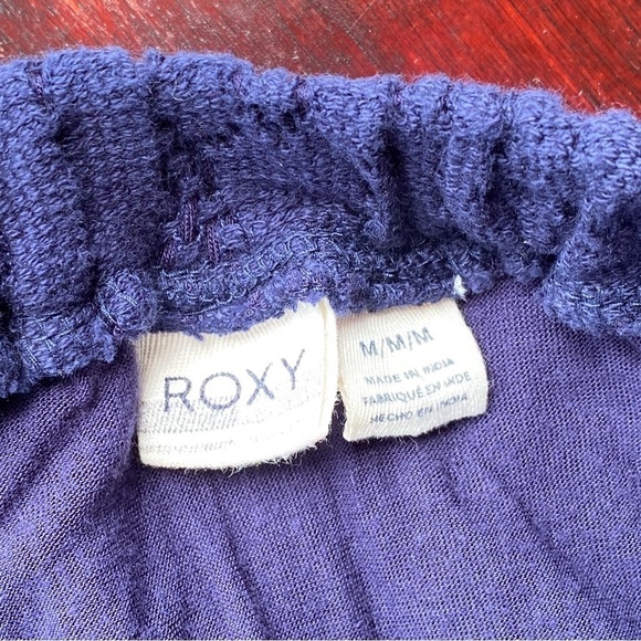 Roxy dress in a navy color size small with lining. EUC - Picture 8 of 9